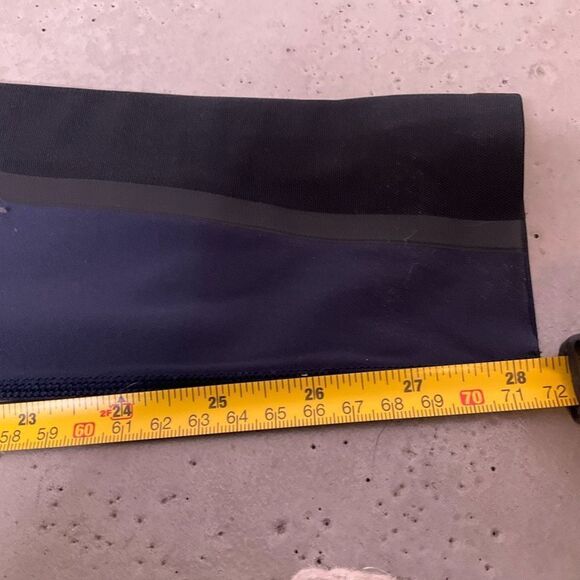 Spanx Every Wear Mesh Contour Leggings - Picture 11 of 11